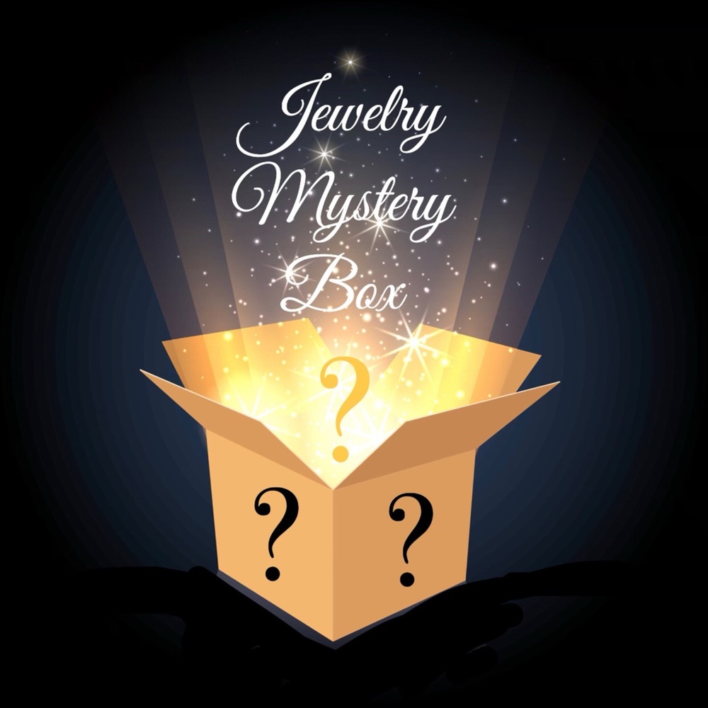 15 Piece Jewelry Mystery Box